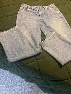 Old Navy Light Wash Straight-Leg Women’s Jeans High-Wise